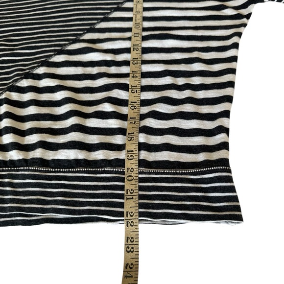BILLY REID STRIPED BLACK AND WHITE STRIPPED SHORT SLEEVE TEE SIZE SMALL - Picture 10 of 10